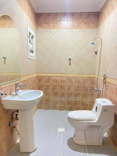 3 Bedroom Flat for Rent in North Riyadh, Riyadh - Apartment for rent in Al-Magrzaat neighborhood