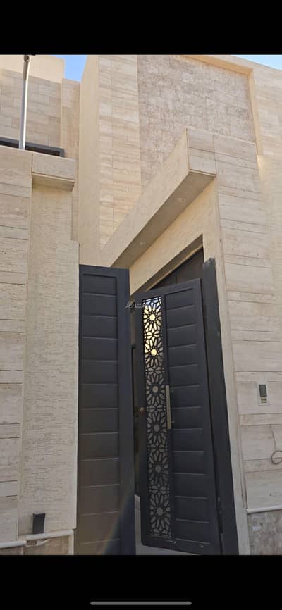 4 Bedroom Villa for Rent in North Riyadh, Riyadh - 4 bedroom villa for rent in Al Arid