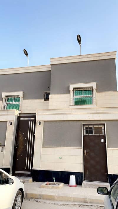 فیلا 11 غرف نوم للبيع في شمال الرياض، الرياض - فيلا 11 غرفة نوم للبيع الرياض