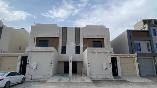 4 Bedroom Apartment for Sale in South Riyadh, Riyadh - Townhouse Apartment for Sale in Badr, South Riyadh