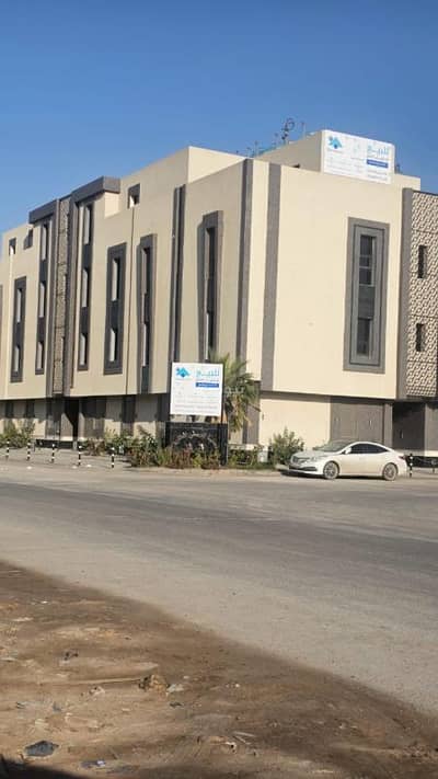 عمارة  للبيع في شمال الرياض، الرياض - عمارة للبيع في شارع الحارث بن عبدالرحمن, حي النرجس, مدينة الرياض, منطقة الرياض
