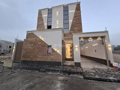 5 Bedroom Villa for Sale in East Riyadh, Riyadh - 5 bedroom villas for sale in Al Janaderiya