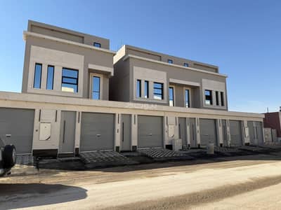 5 Bedroom Floor for Sale in West Riyadh, Riyadh - Villa for sale in Al Awali