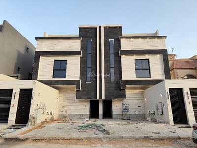 4 Bedroom Floor for Sale in East Riyadh, Riyadh - First floor modern apartment in Al Mounissiya neighborhood