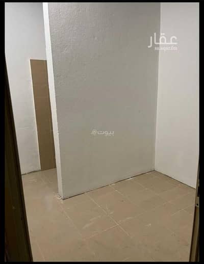Room for Rent in North Riyadh, Riyadh - Guard room for rent in Al-Arad district