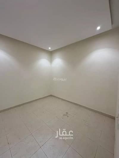 Room for Rent in East Riyadh, Riyadh - Single rooms for rent in Al Ramal neighborhood