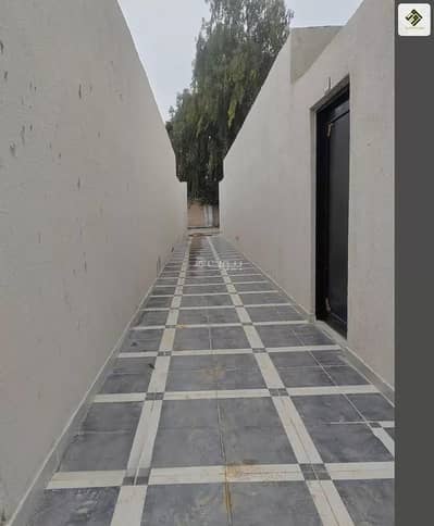 Room for Rent in East Riyadh, Riyadh - Rent in Al Ramal, Riyadh