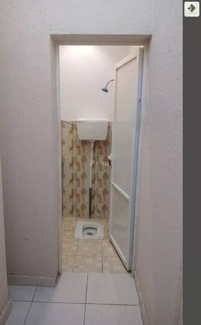 Room for Rent in East Riyadh, Riyadh - Apartment For Rent in Al Ramal, Riyadh