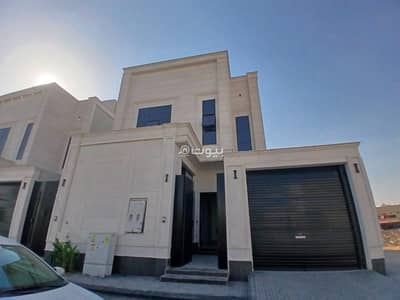دور 5 غرف نوم للبيع في شرق الرياض، الرياض - دور للبيع في المعيزلة، شرق الرياض