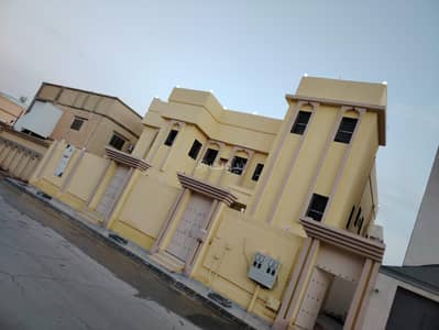 7 Bedroom Villa for Sale in Al Ulayya, Unayzah - 7-Bedroom Villa For Sale in Al Ulaya, Onaizah, Al Qassim