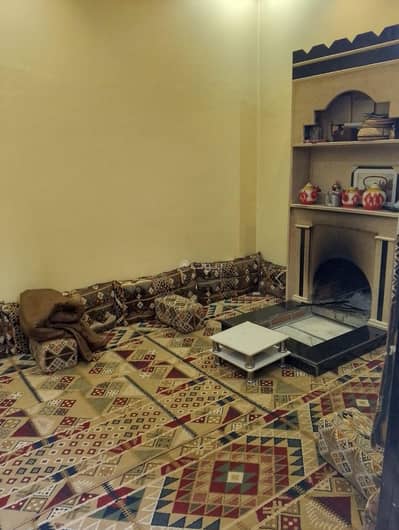 بيت شعبي 5 غرف نوم للبيع في غرب الرياض، الرياض - بيت 7 غرف نوم للبيع في ظهرة لبن، الرياض